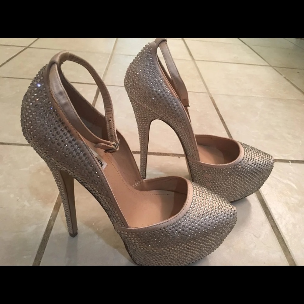 Worn once Steve Madden Heels
